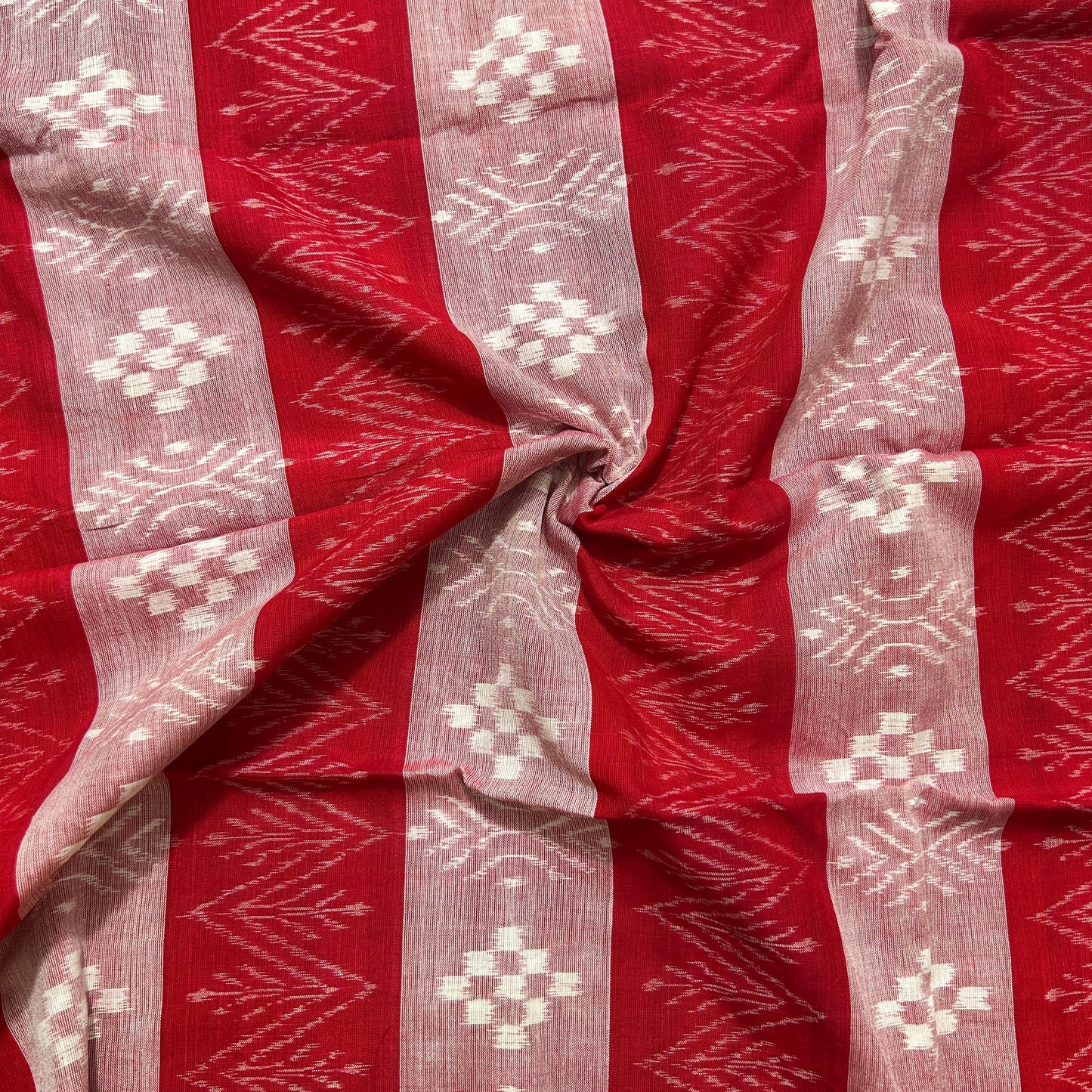 Odisha Handloom Sambalpuri Pasapalli Design Ikat Cotton Fabric for Kurta Dresses